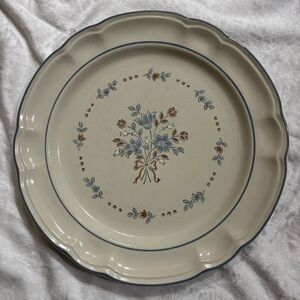Cordell’s Floral Patterned Ceramic Dinner Plate